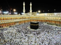 Ingin Umrah Tapi Tak Sanggup Bayar Travel Agent, Coba Lakukan Tips Ini