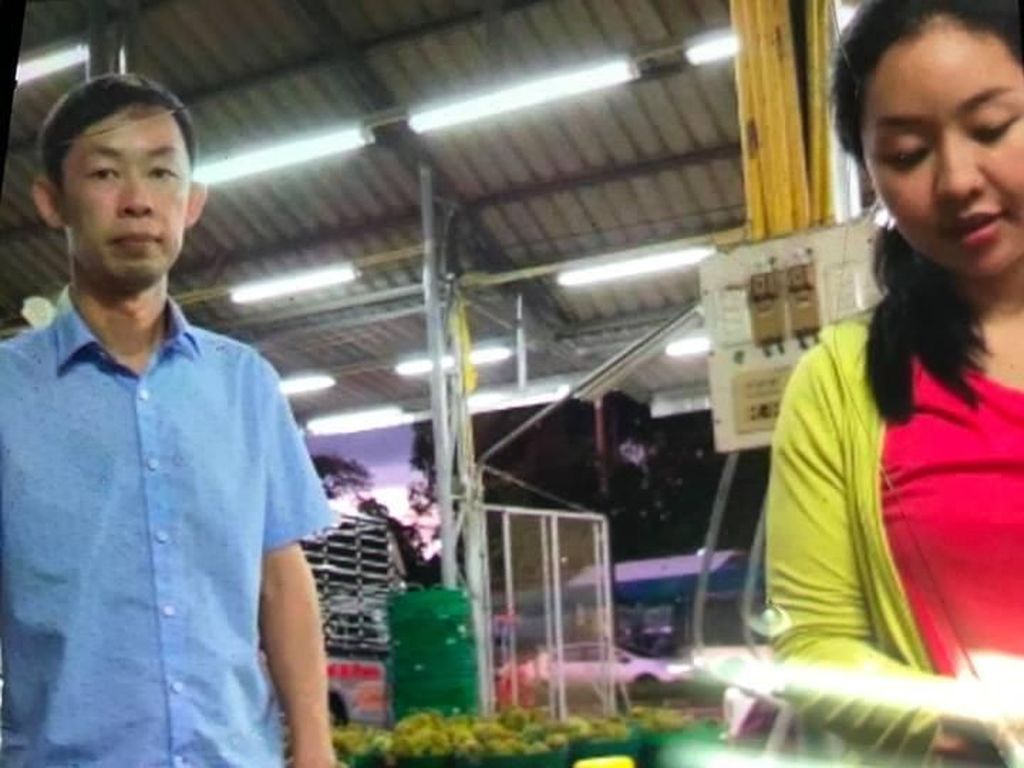 Sedih, Pria China Tak Tahu Bos Durian Batalkan Cari Jodoh Berhadiah Rp 4,4 M Sedih, Pria China Tak Tahu Bos Durian Batalkan Cari Jodoh Berhadiah Rp 4,4 M