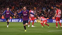 Ketiadaan Costa tak mampu diantisipasi Atletico sampai akhir pertandingan. Luis Suarez dan Lionel Messi masing-masing mencetak gol di enam menit waktu normal untuk memastikan kemenangan Barcelona. (Foto: Alex Caparros / Getty Images)