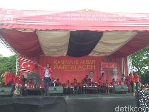 Kampanye Partai Aceh: Bendera Bulan Bintang Dikibarkan dan Ajakan Pro-Prabowo