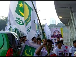 Momen Atribut PBB Dilarang Masuk di Kampanye Prabowo-Sandi