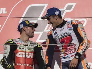Cal Crutchlow: Gaya Berkendara Marquez Berbahaya Kalau Ditiru Cal Crutchlow: Gaya Berkendara Marquez Berbahaya Kalau Ditiru