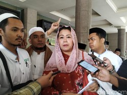 Ini Kata Yenny Wahid Soal Sandiaga yang Kibarkan Bendera NU