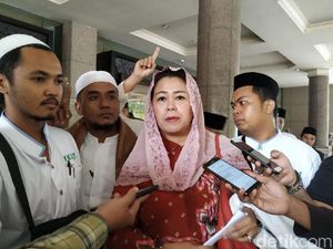 Ini Kata Yenny Wahid Soal Sandiaga yang Kibarkan Bendera NU Ini Kata Yenny Wahid Soal Sandiaga yang Kibarkan Bendera NU