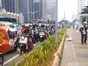 Kampanye Akbar Prabowo Selesai, Lalu Lintas Seputar GBK Macet
