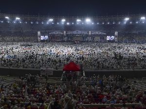 Sapa Massa Kampanye Akbar, Sandi Cerita Perjalanan Spiritual Keliling RI