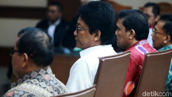 4 Eks Anggota DPRD Sumut Divonis 6 dan 4 Tahun Bui