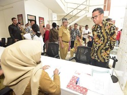 Nurdin Abdullah Ingin Sekolah di Sulsel Bersih dari Hoax