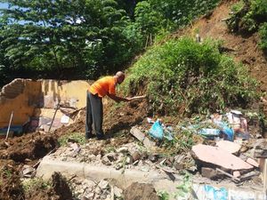 Pergerakan Tanah Ancam Belasan Rumah di Citatah Bandung Barat