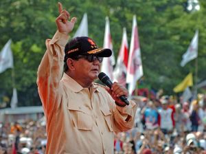 Janji Prabowo: Kita akan Punya Mobil Buatan Indonesia, Bukan Etok-etok