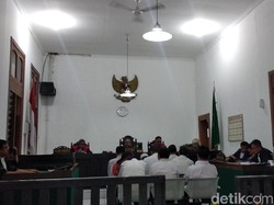 Baca Pledoi, Sekda Tasikmalaya Khilaf Sunat Bansos Rp 1,4 M