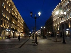 Foto St Peterburg di Rusia yang Cantik di Malam Hari