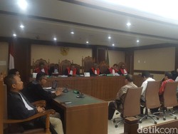 Terbukti Terima Suap, 4 Eks Anggota DPRD Sumut Divonis 6 dan 4 Tahun Bui