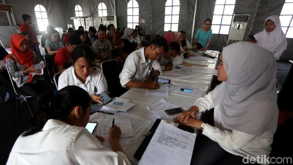 Antusiasme Warga Ajukan Formulir A5