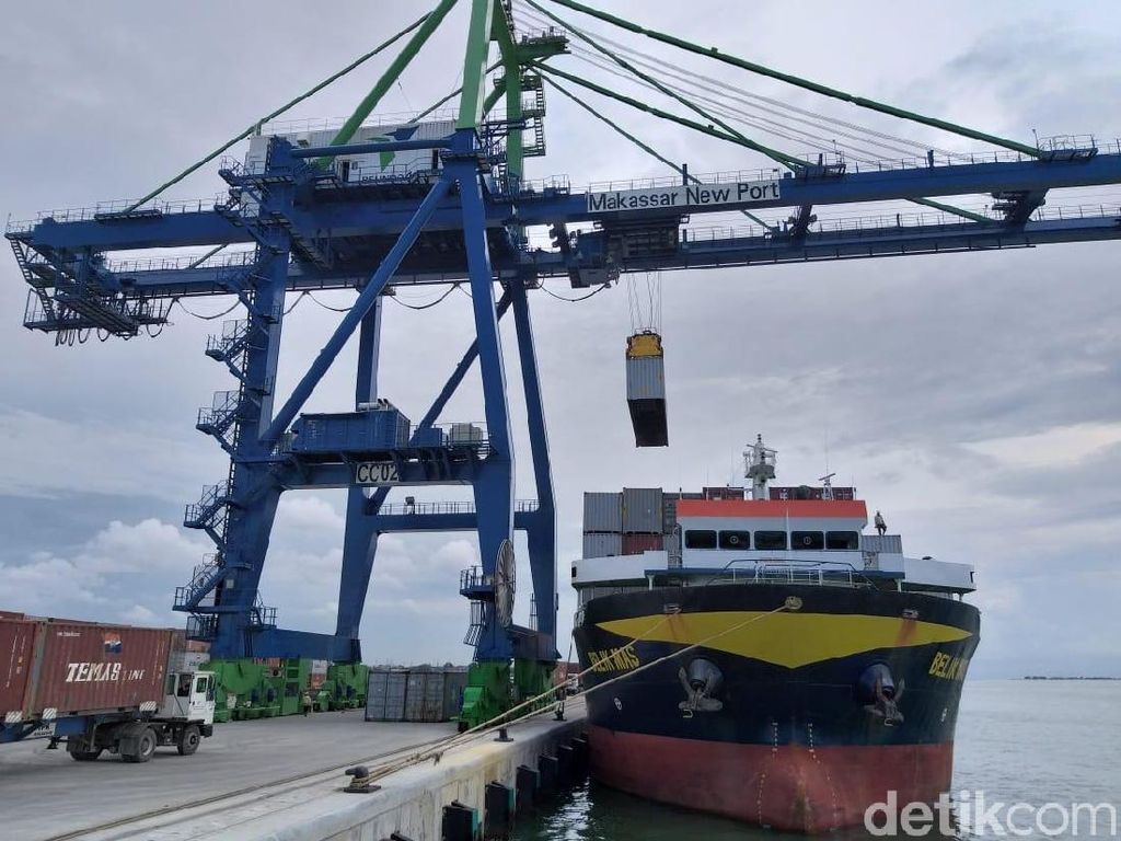Makassar New Port Resmi Beroperasi Penuh Makassar New Port Resmi Beroperasi Penuh