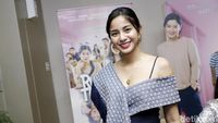 Penampilan Seksi Menawan Kirana Larasati