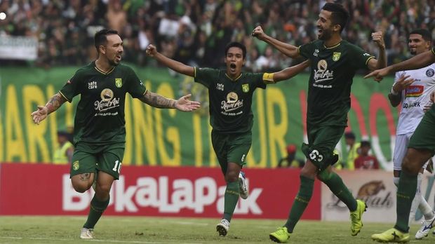 Persebaya akhirnya meraih kemenangan perdana pada laga keempat Liga 1 2019. (