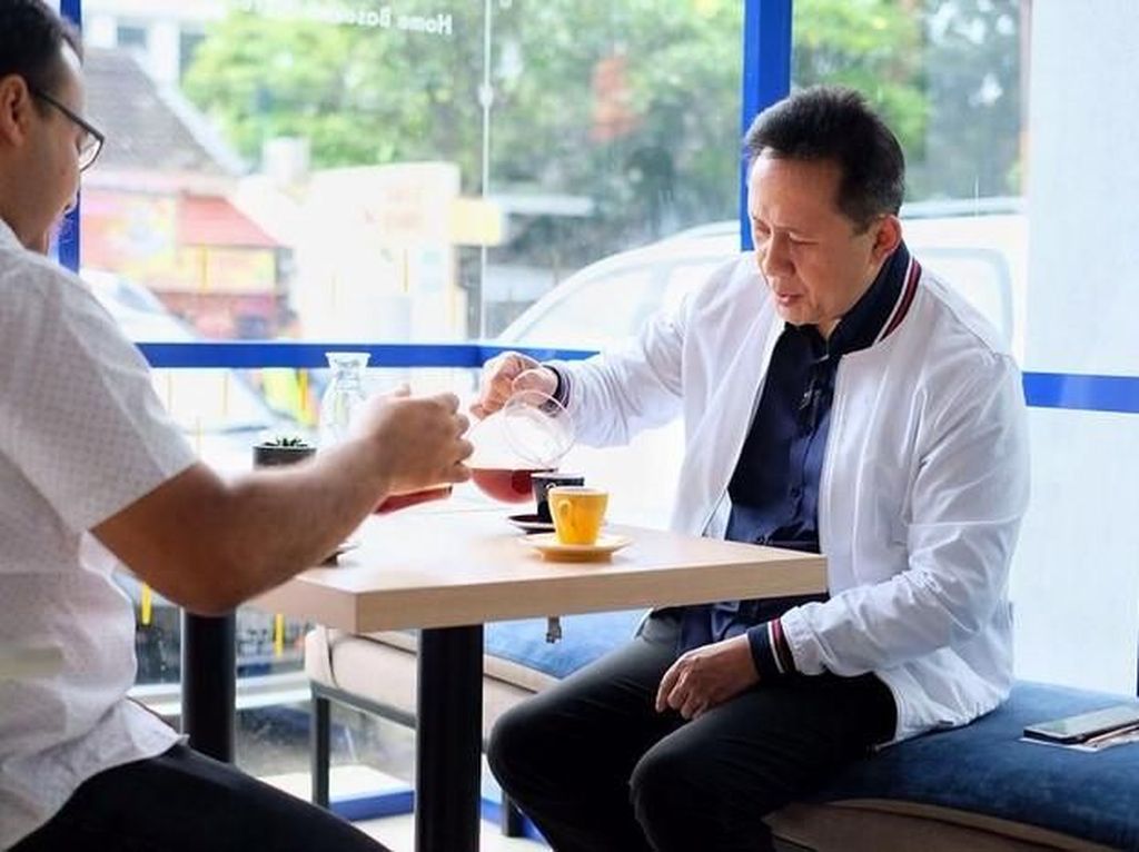 Cinta Kopi dan Makanan Indonesia, Ini 5 Fakta Kulineran Triawan Munaf Cinta Kopi dan Makanan Indonesia, Ini 5 Fakta Kulineran Triawan Munaf