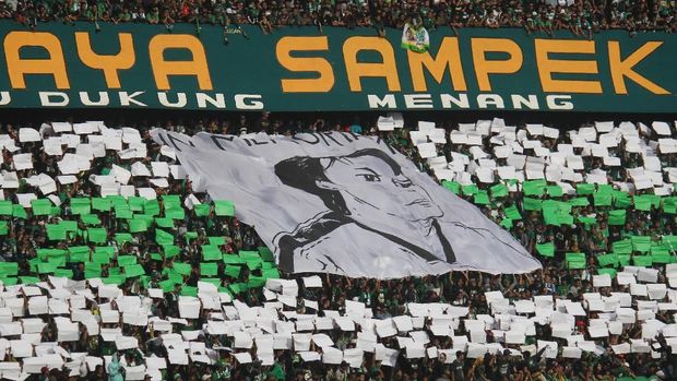 Bonek juga punya militansi tinggi saat mendukung Persebaya.