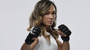 Foto: Intip Liburannya Pegulat Cantik UFC, Michelle Waterson