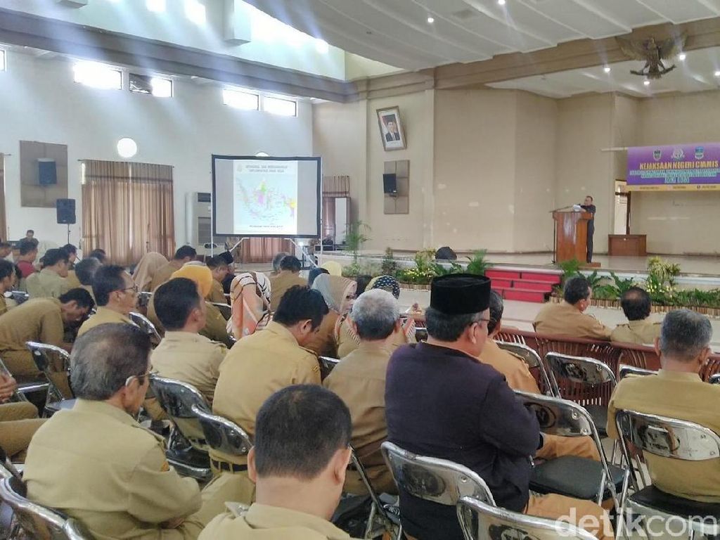 Kejati Jabar Warning Kades Ciamis-Pangandaran Soal Dana Desa Kejati Jabar Warning Kades Ciamis-Pangandaran Soal Dana Desa