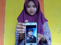 Kreatif! Mahasiswi Ini Dapat Duit Lewat Karya Karikatur di HP