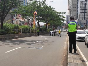 Polisi Olah TKP Kecelakaan Maut di Margonda, Lalin ke Depok Ditutup Polisi Olah TKP Kecelakaan Maut di Margonda, Lalin ke Depok Ditutup