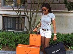 Foto: Selebgram Pamer Gaya Mewah Ditangkap Polisi karena Pencucian uang