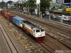 Proyek Double Track Jawa Disetop Saat Arus Mudik