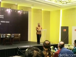 Soal Tiket Pesawat Mahal, Menpar: Tunggu 3-4 Hari Lagi