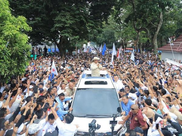 Potret Ramainya Kampanye Prabowo Sapa Wong Kito Galo