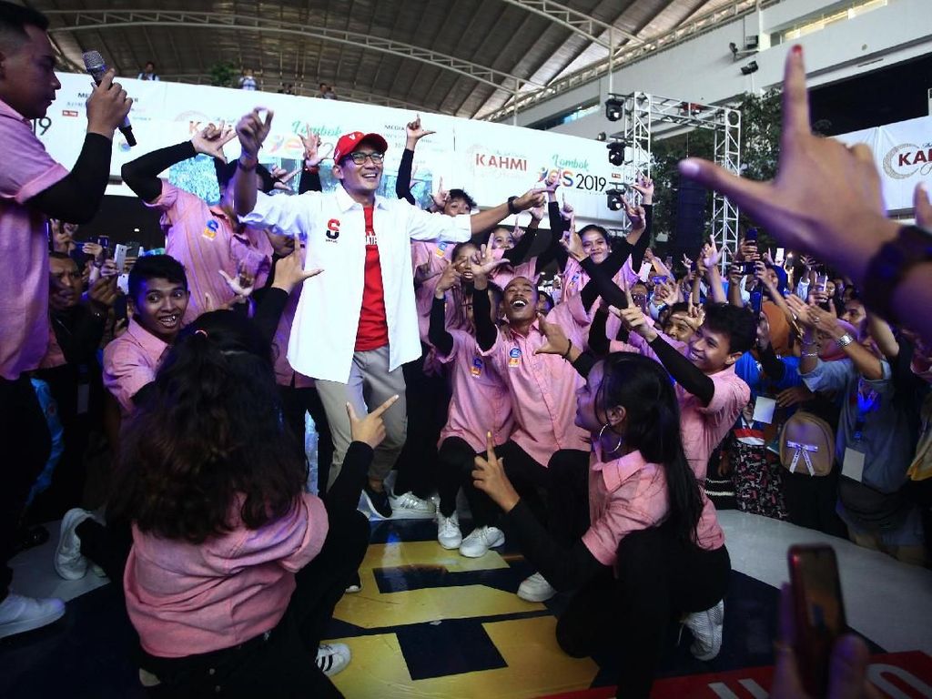 Sandiaga Punya Tips Kerja 4 AS, Apa Itu? Sandiaga Punya Tips Kerja 4 AS, Apa Itu?