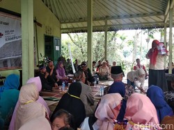 Warga Kampung Adat Pulo: Meski Ribet, Kita Tetap Ikut Pemilu