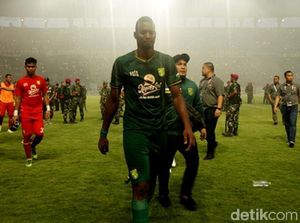 Djanur: Bonek Boleh Kecewa, tapi Jangan Serang Pemain