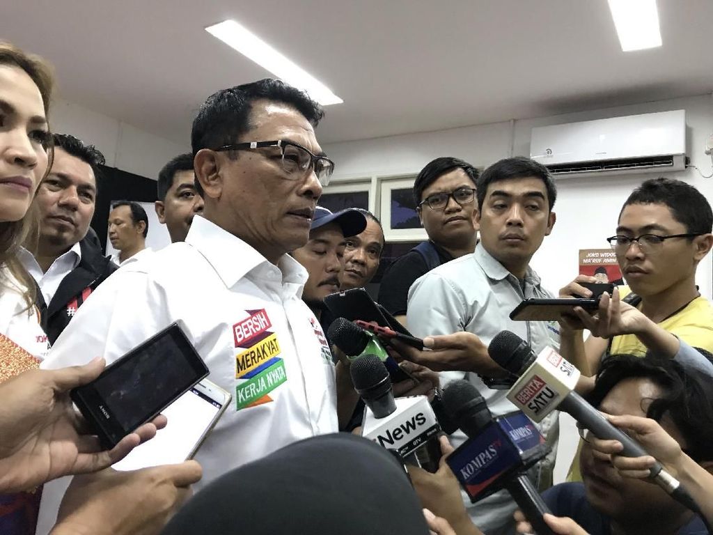 Soal Massa Kampanye Akbar Prabowo, Moeldoko: Satu Juta dari Hong Kong! Soal Massa Kampanye Akbar Prabowo, Moeldoko: Satu Juta dari Hong Kong!