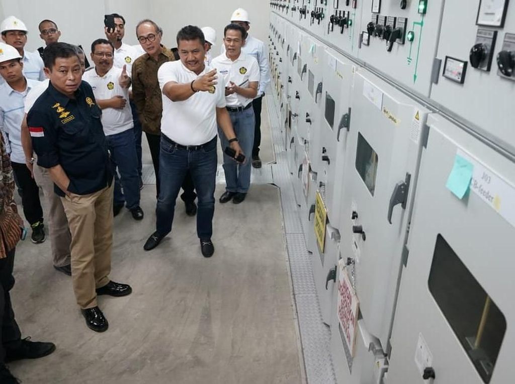 Jonan Resmikan 3 Gardu Induk di Aceh Jonan Resmikan 3 Gardu Induk di Aceh