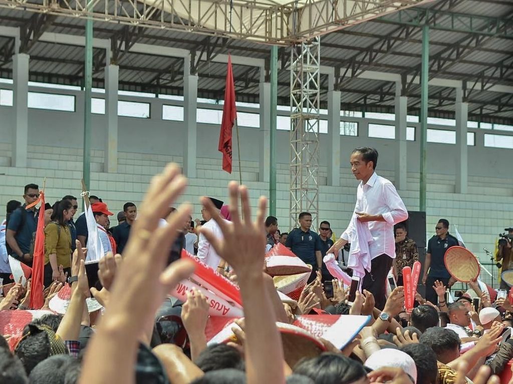 Tekad Jokowi: Tidak Ada Lagi Rakyat Tertinggal di Garis Kemiskinan Tekad Jokowi: Tidak Ada Lagi Rakyat Tertinggal di Garis Kemiskinan