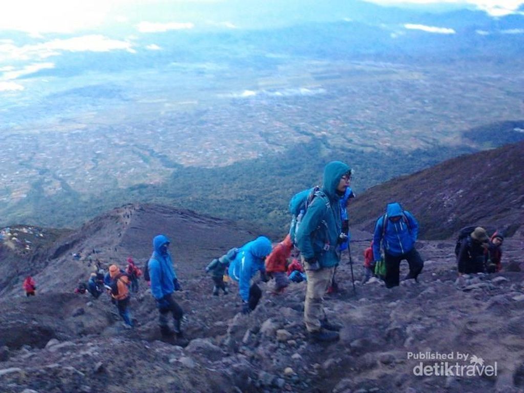 Kata Pendaki Indigo: Gunung Kerinci Paling Ramai Cerita Mistis