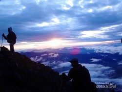 Jelajahi Gunung Kerinci dan Pesonanya Lewat Tur Virtual