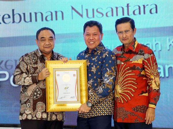 Perkebunan Nusantara Raih Anugerah Indonesia Maju
