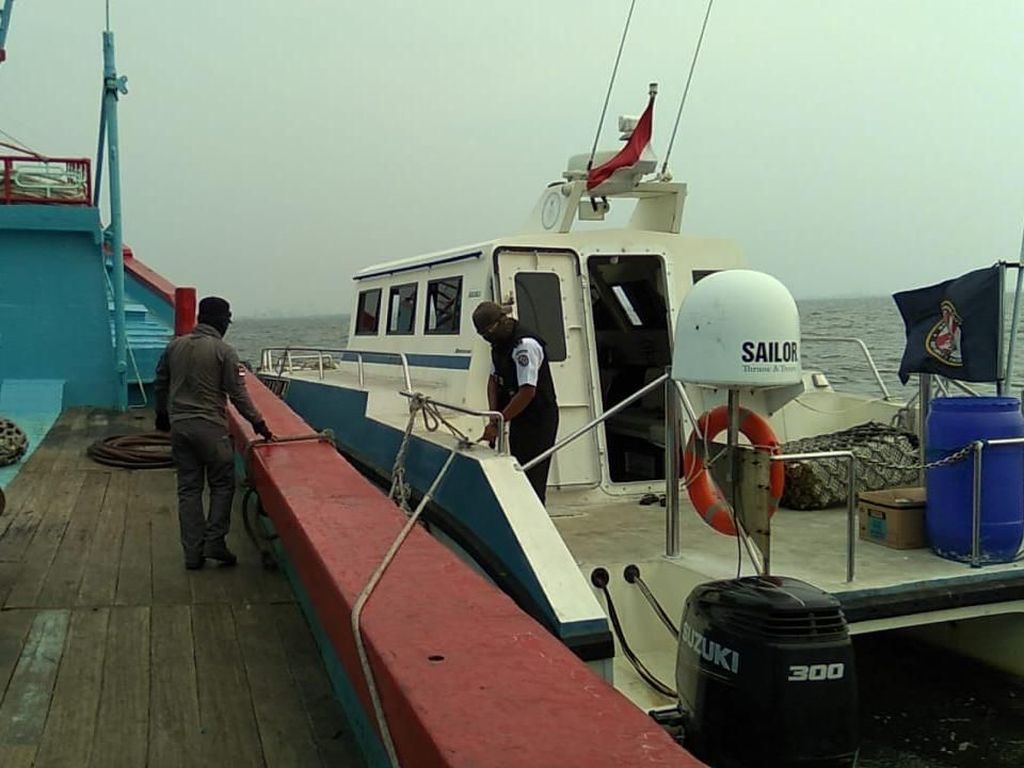 Banyak Sampah Teluk Jakarta, Bakamla Ingatkan Awak Kapal Setop Pencemaran Banyak Sampah Teluk Jakarta, Bakamla Ingatkan Awak Kapal Setop Pencemaran