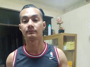 Sebelum Ditangkap karena Sabu, Agung Saga Asyik di Bar dengan Anggita Sari Sebelum Ditangkap karena Sabu, Agung Saga Asyik di Bar dengan Anggita Sari