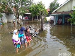 Banjir Masih Rendam Demak, 5.344 Jiwa Terdampak