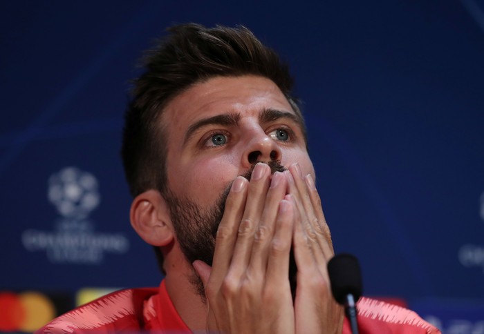 Soccer Football - Champions League - FC Barcelona Press Conference - Old Trafford, Manchester, Britain - April 9, 2019   Barcelonas Gerard Pique during the press conference   Action Images via Reuters/Lee Smith