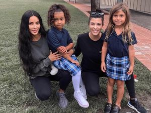 Usia 6, Putri Kourtney Kardashian Pakai Selop Gucci Rp 5 Jutaan ke Sekolah