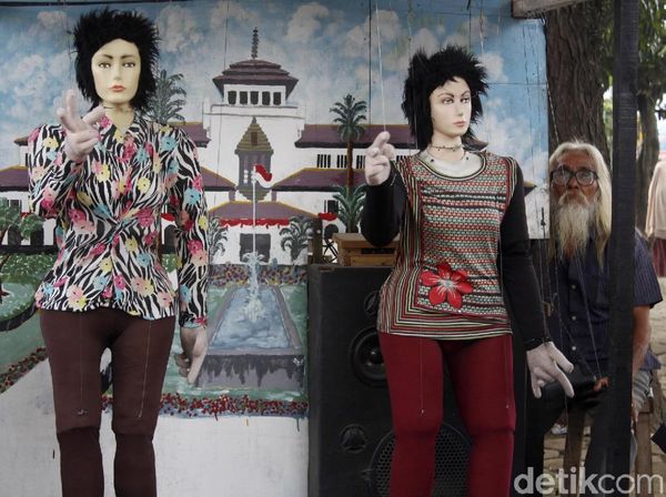 Mengenal Sosok Muchtar Si Pemain Boneka Panggung dari Bandung