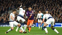 Laga pertandingan babak pertama pun berakhir tanpa gol. Mike Hewitt/Getty Images.