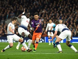 Laga pertandingan babak pertama pun berakhir tanpa gol. Mike Hewitt/Getty Images.