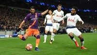 Menjamu City di Tottenham Hotspur Stadium, Rabu (10/4/2019) dinihari WIB, Tottenham sebenarnya mengawali dengan pertanda buruk. Wasit menghukum penalti di menit ke-13 karena handball Danny Rose. Mike Hewitt/Getty Images.
