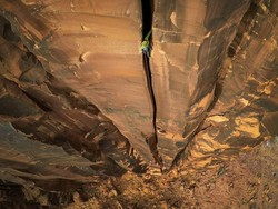 Cerita Ajaib Turis Selamat Usai Jatuh di Tebing Setinggi 40 Meter